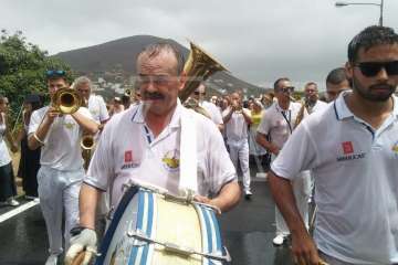  Baño de autoridades en las bodas de oro de la Traída del Agua (Foto TA)